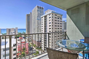 15th Floor Condo with Lanai, 2 Blocks to Beach!